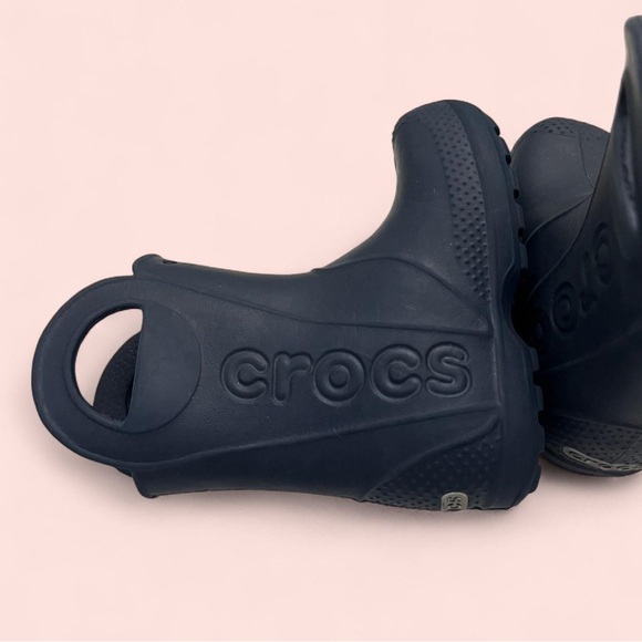 8C Crocs Handle It Navy Blue Toddler Boy Toddler Girl Rain Boots Unisex Boots - Picture 8 of 8